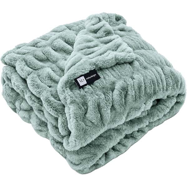 Luxury throw blanket in glacier glide - thats like teal